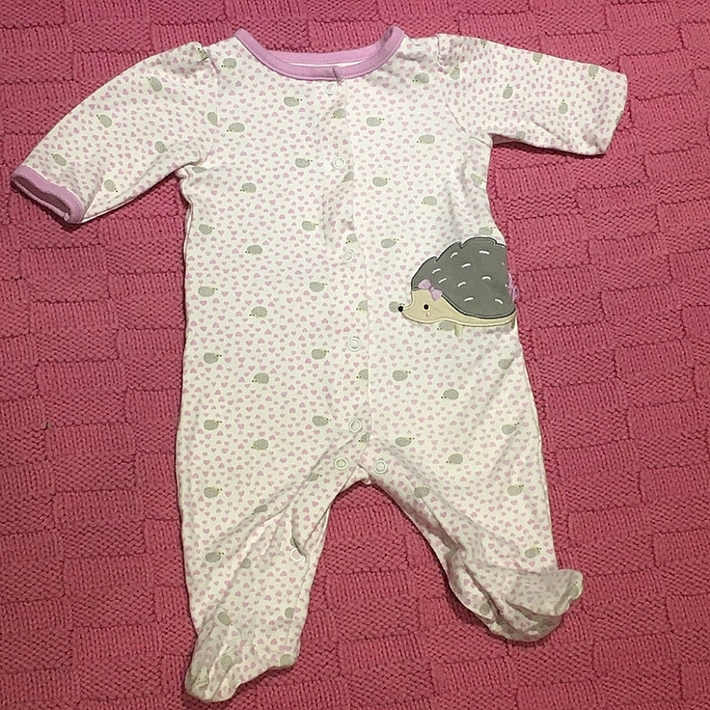 Adorable Porcupine Pajamas Size 0-3 Months Lavender Purple Gray